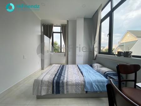 Căn hộ mới xây thiết kế hiện đại, ban công cửa sổ lớn ngay Trần Não