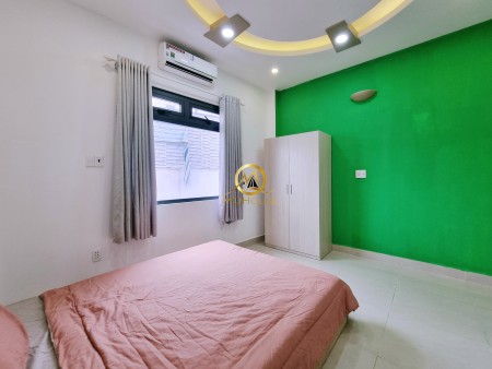 Căn hộ cao cấp, cửa sổ lớn thiết kết sang trọng, full nội thất