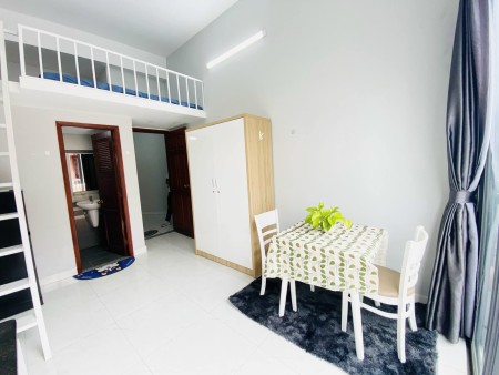 Căn Hộ Full nội thất, có ban công tại khu Sân Bay