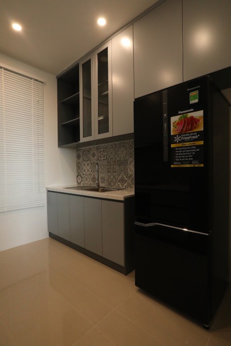 Cho thuê căn hộ cao cấp 3 phòng ngủ 86m2, Full nội thất tại Chung cư The Sun Avenue