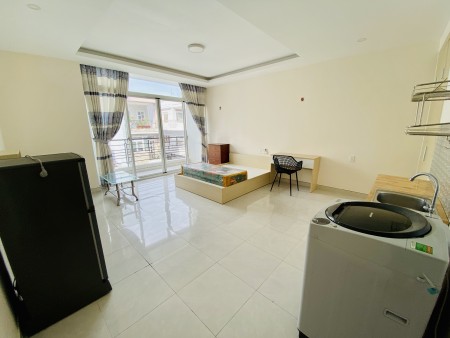 Căn hộ ban công/cửa sổ thoáng fnt Quận 7 gần Lotte, TĐTU, SC vivo, Rmit sát Q4, Q1, Q8