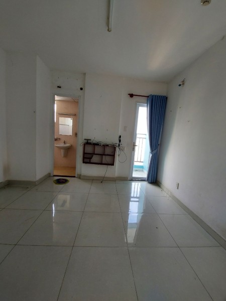 Cho thuê gáp căn hộ 8x plus trường chinh căn gốc 84m2 2pn 2wc  giá 8tr có máy lạnh  lh 0932834569