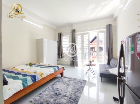 Cho thuê studio phường 13 quận Tân Bình có ban công riêng