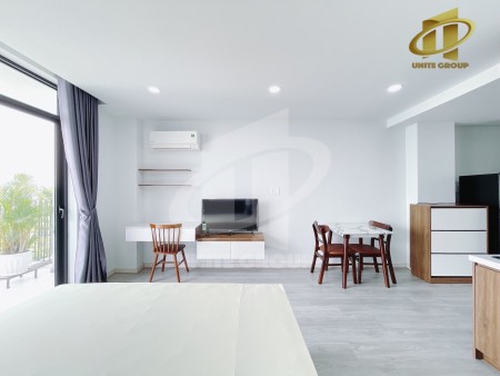 Studio Ban Công Rộng Ngay Sân Bay. Inbox/Zalo : 0859890030