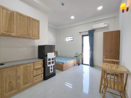 Cho thuê căn hộ Full nội thất gần Phạm Văn Đồng