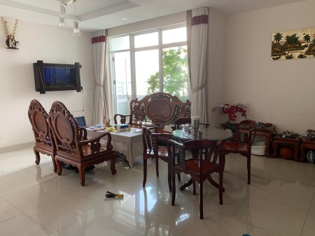 Cần cho thuê căn hộ Him Lam Chợ Lớn Q6, Dt 86m2, 2 phòng ngủ,
LH xem nhà Vân 0908726719