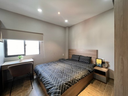 Căn hộ dịch vụ có ban công, view xịn xò ở Bình Thạnh