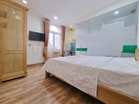 Căn Hộ Studio Cửa Sổ Lớn Nội Thất Cao Cấp Quận 3