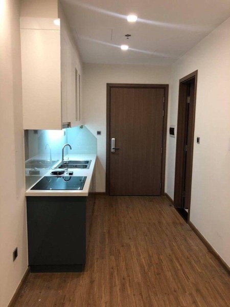 Cần cho thuê căn hộ 1N studio 28m2 ở Vinhomes Greenbay Mễ Trì, LH 0966386282