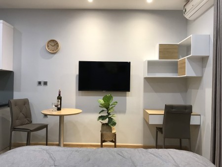 Cần cho thuê căn hộ Studio ở tòa Vinhomes Greenbay lhe:0964957434
