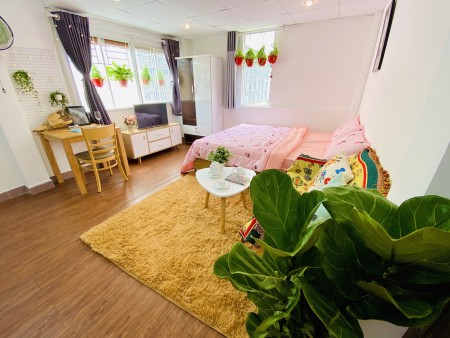 Studio Cửa Sổ Lớn - Nguyễn Hữu Cảnh - Máy Giặc Riêng - Liên hệ : 0924888800 - Hỗ trợ tiền