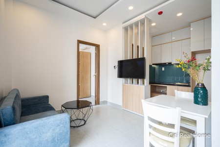 Cho thuê căn hộ cao cấp có ban công thoáng mát full nội thất tại Thảo Điền, Quận 2