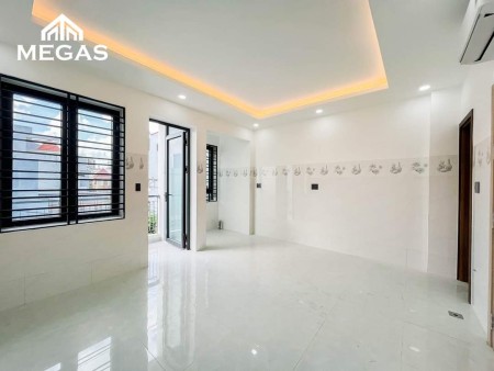 Căn hộ mới có ban công/ nội thất cơ bản/ ngay Trần Não