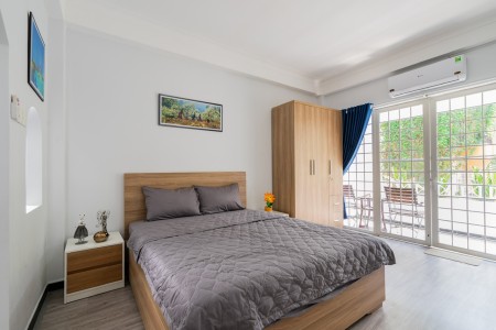 Căn hộ 1PN Ban công Quận 1 gần Chợ Bến Thành