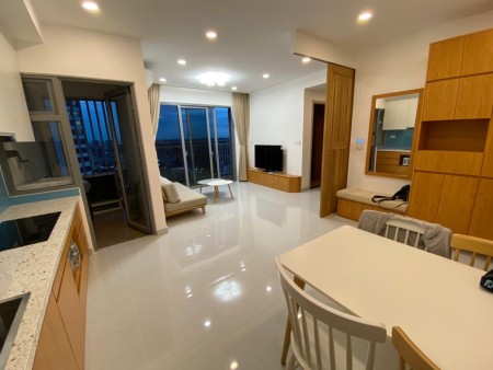 Nội thất cao cấp căn hộ mới 100% - 2PN 80M2 view sông ch Palm Heights giá thuê 17 Triệu/Tháng