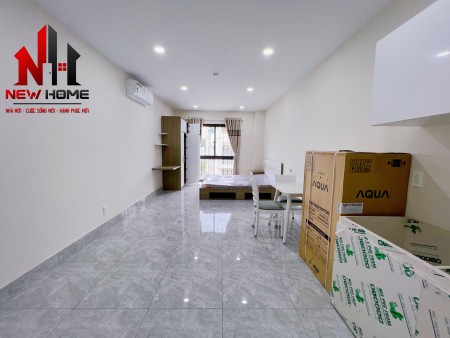 CH Khai Trương Mới 100% ngay chợ Bà Chiểu Balcon rộng 40m2