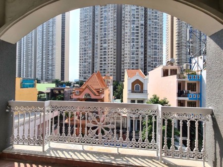 Siêu Phẩm CH Bếp tách riêng 45m2 view Landmark