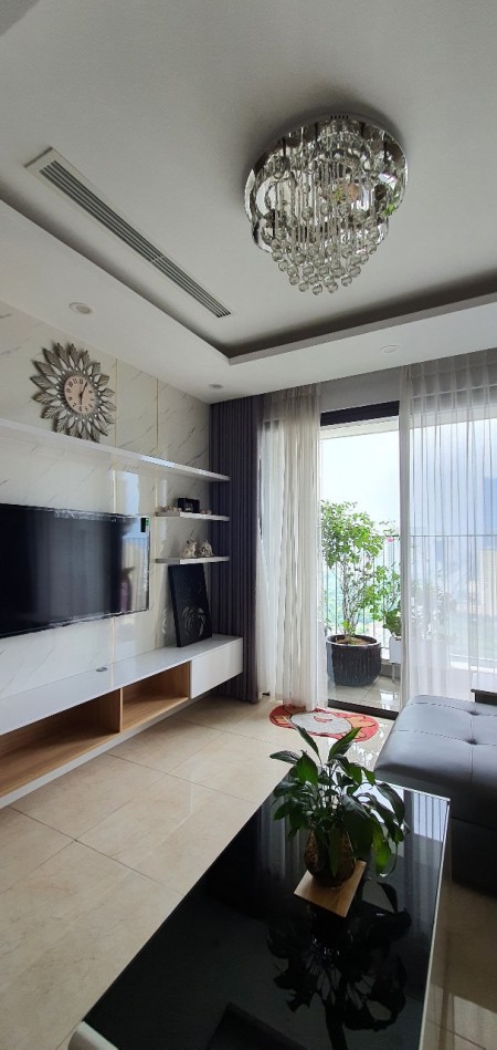 Cho thuê 2 ngủ, có sẵn nội thất trẻ trung, hiện đại tại Vinhomes Dcapital