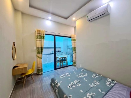 Căn hộ 1PN quận 10 sạch đẹp, nội thất đầy đủ gần BV GT Vận Tải, Vòng xoay Công Trường Dân Chủ
