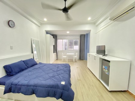 Cho thuê căn hộ Đakao Q1 Studio Trung Tâm SG, Cửa sổ lớn siêu thoáng, Full nội thất.