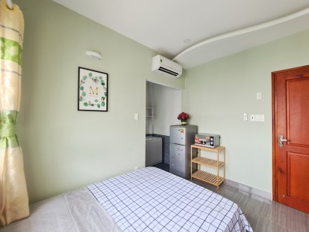 Căn hộ cao cấp full nội thất, tiện nghi đầy đủ tại Cách mạng tháng 8, Quận 10.