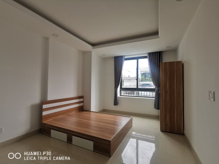 Studio Q7 full nội thất, cửa sổ lớn, thoáng mát, gần Vincom, cầu, KCX Tân Thuận