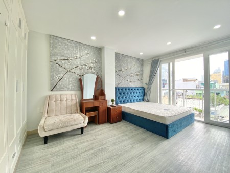 Căn hộ Mới 100% khu vực Quận 1, Full Nội Thất dạng Studio Ban Công lớn Sang Xịn Mịn