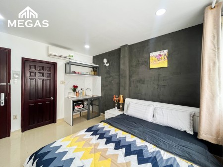 Căn hộ dịch vụ Studio full nội thất có cửa sổ lớn 2 view siêu đỉnh.