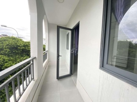 Trống 1 căn hộ mini siêu rộng cách Sân bay 3 phút