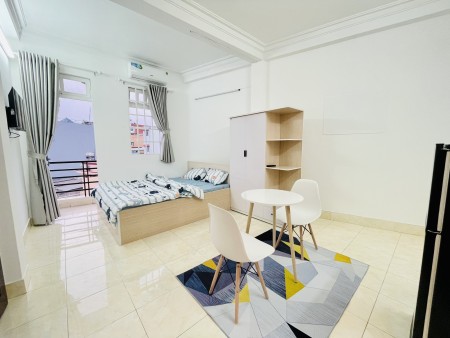 CHDV Balcon rộng 35m2 ngay Đường Cách Mạng Tháng Tám, Phường 15, Quận 10