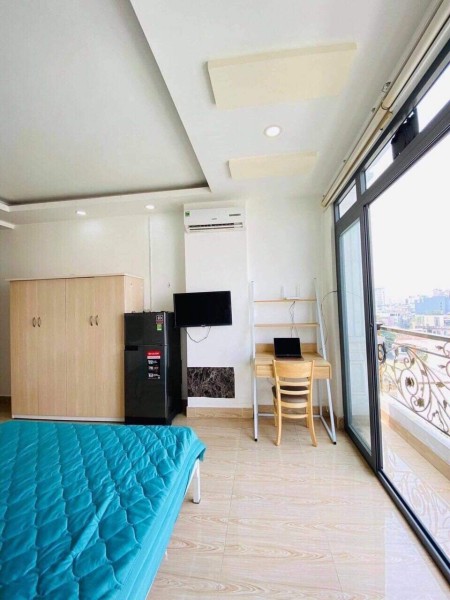 Căn hộ ban công Phan Đăng Lưu, Phú Nhuận