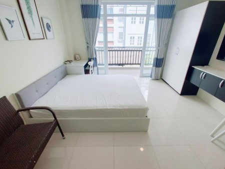 Căn hộ Ban Công lớn giáp Q1 gần Ngã Tư Hàng Xanh Full Nội Thật_Thông thoáng dt 30m2 LH 0374401929