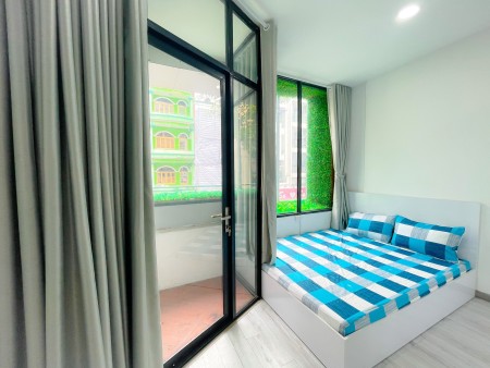 Cho thuê CHDV có ban công 40m2 Full NT mới đẹp gần ĐH Y Dược giá SALE khủng