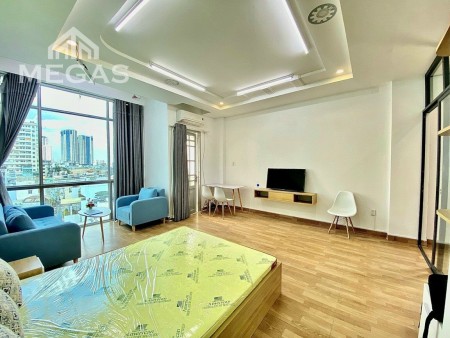 Cho thuê căn hộ mới xây view kính toàn thành phố gần Vinhome BaSon, Cầu Thị Nghè, sát Q1