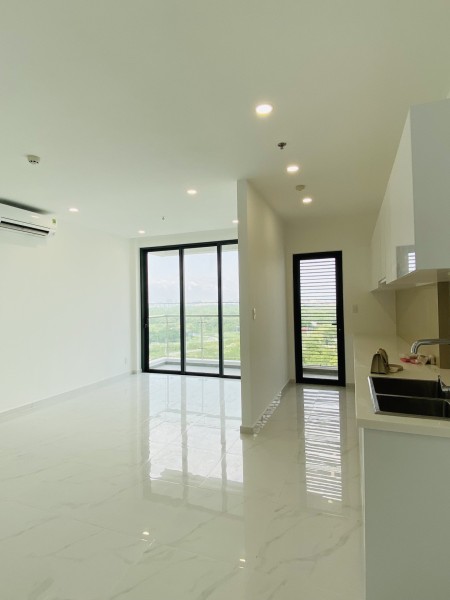 Cho thuê 2pn Dlusso Emerald giá thuê 13tr/th Bao phí NTCB mới 100% dt 76m2 xem nhà LH 0339744305