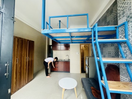 Căn hộ cho thuê sạch đẹp, thoát mát, ban công ngay chợ Tân Hương