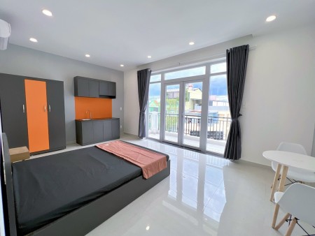 Căn Hộ Dịch Vụ Full Nội Thất, Ban Công - Gần ĐH RMIT - NTT,... Lotte Mart, Sân Bay,,,!