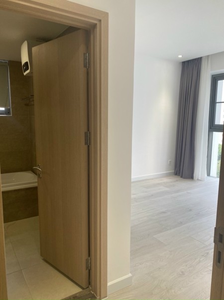 Cần cho thuê căn hộ Khu cảnh đồi - 123m2 3pn 2wc nhà hoàn thiện cơ bản dính tường giá 2000$