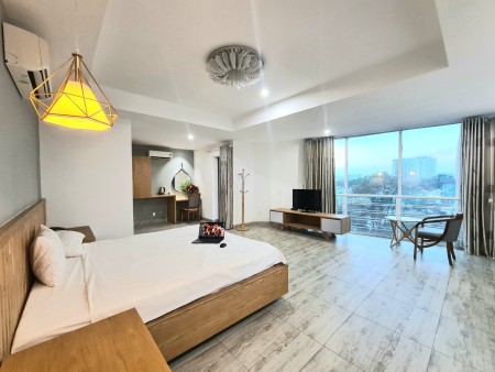 Căn hộ 35m2, full nôi thất, ban công tại Trần Hưng Đạo, Quận 1