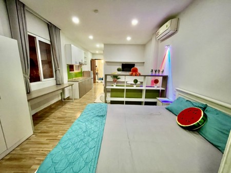 Cho thuê căn hộ full nội thất, có ban công tại Bến Vân Đồn, Quận 4, 40m2, 1 phòng ngủ, 1 toilet
