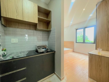 Khai trương căn hộ 1 pn, studio vách ngăn mới 100% - nội thất cao cấp - cửa sổ ánh sáng lớn