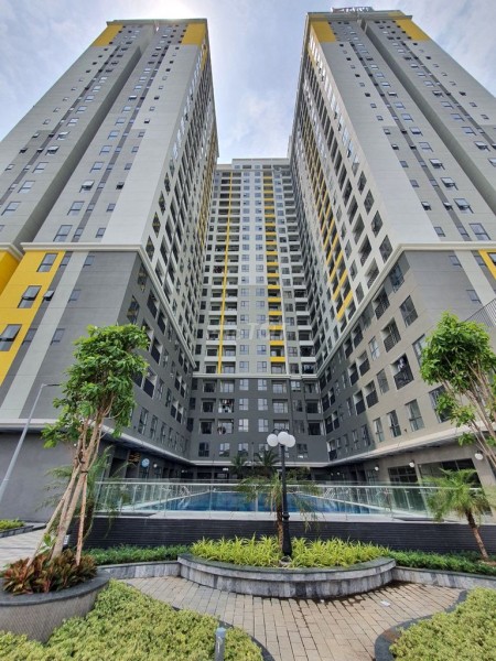 Cho thuê căn hộ chung cư Bcons Green View 2 pn, 2 wc giá 5,5tr vào ở liền