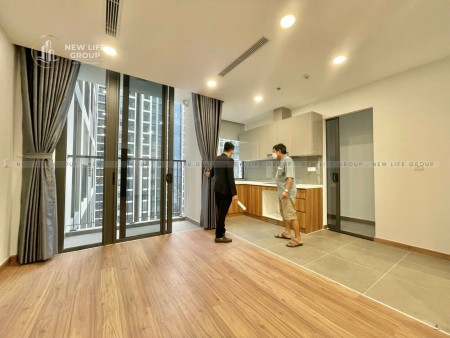 Cho thuê căn hộ 2 pn, 65m2 tại Eco Green tầng cao, view hồ bơi, landmark81,..