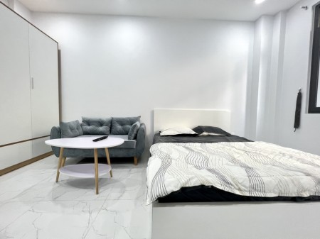 Căn hộ 1 pn ban công full nội thất ngay tại trung tâm Quận 3
