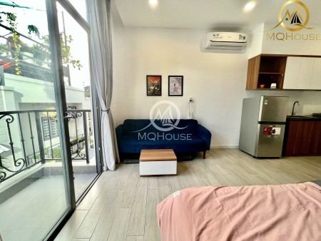 Căn hộ full nội thất, có ban công, đường Ngô Tất Tố, Bình Thạnh