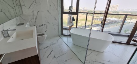 Căn góc đặc biệt 3PN diện tích 148m2 Metropole cho thuê 2500 USD