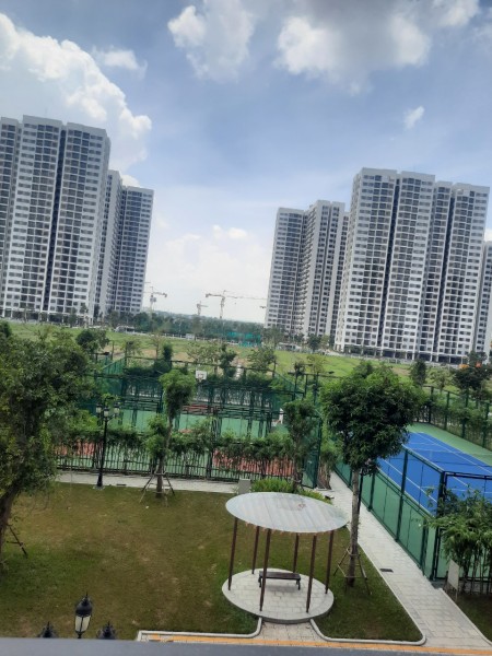 Chính chủ cho thuê căn hộ Vinhomes 2PN2WC, 60m view sân thể thao, hồ bơi, 5,5tr/tháng, nhà mới 100%