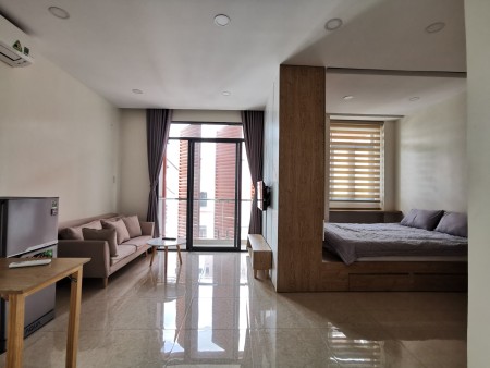 Căn studio dtsd 35m2 ban công, thoáng mát, sạch sẽ gần Lotte Quận 7