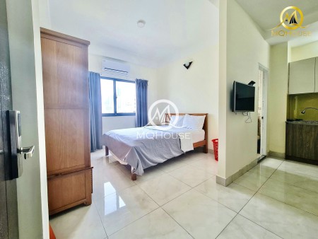 Căn Hộ Studio 1PN Cửa Sổ Lớn Thoáng Mát Gần Cầu Thị Nghè