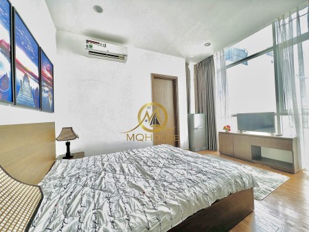 Căn hộ mới 100% nội thất cực hiện đại có thang máy tận phòng ngã tư Phú Nhuận